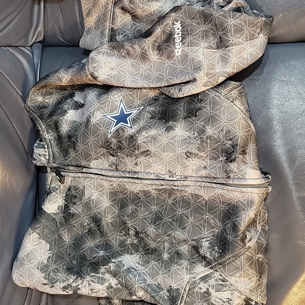 Dallas Cowboys tech pattern zip up